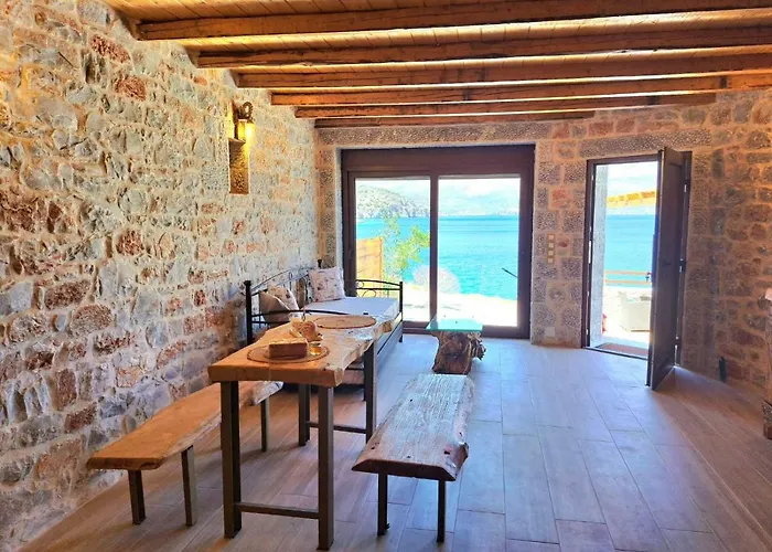 Suite Of Villa Lagkadaki