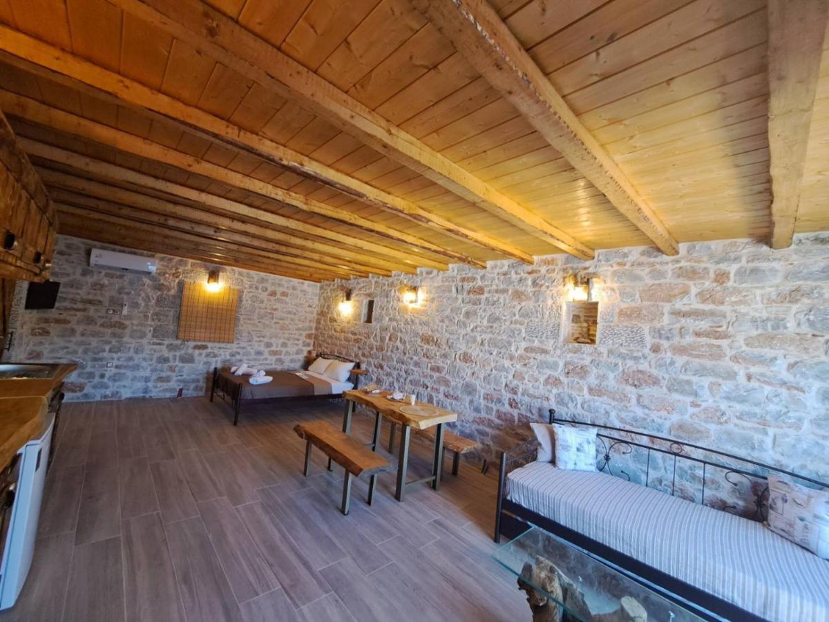 Of Lagkadaki Holiday home Argilia