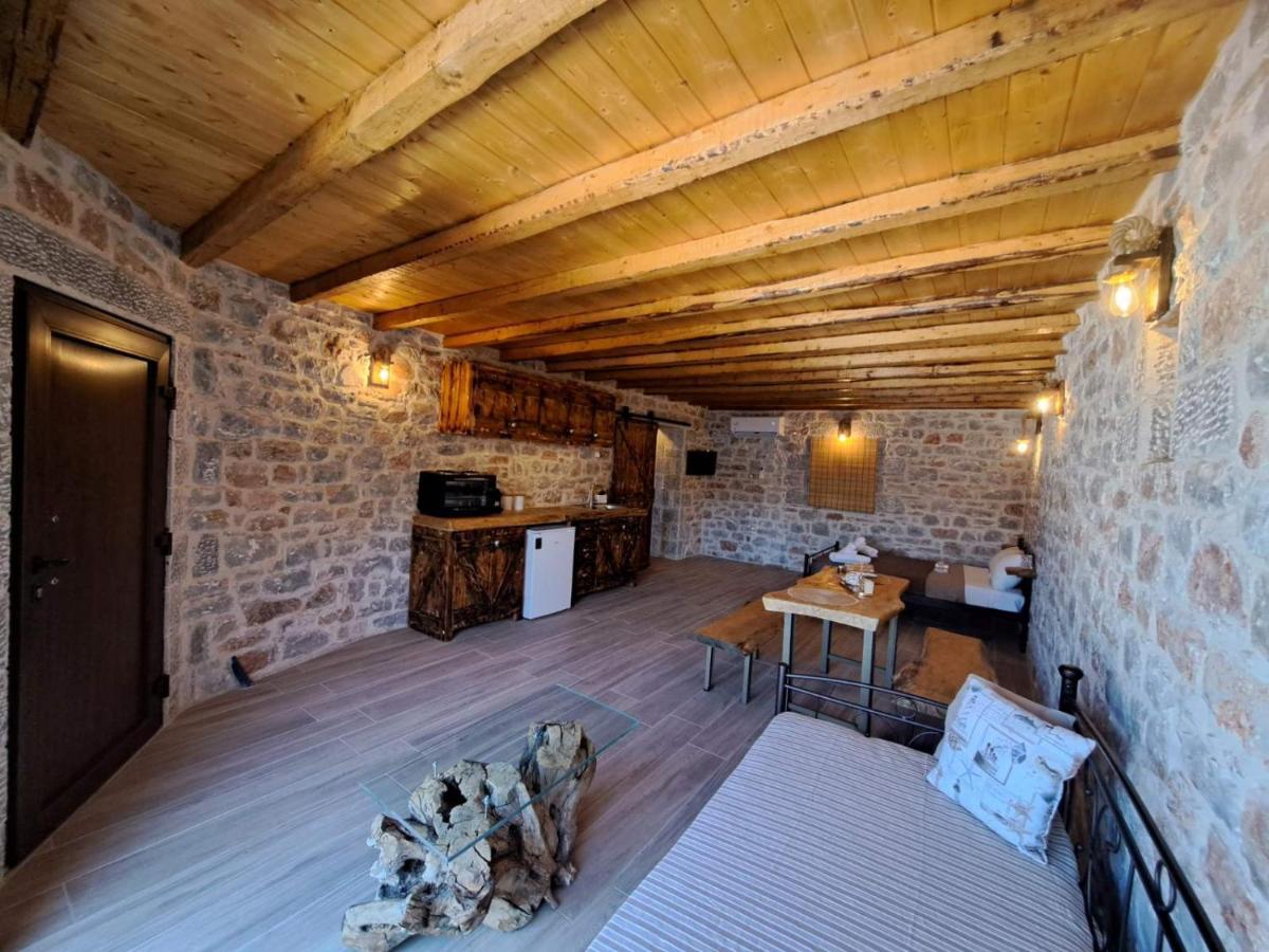 Of Lagkadaki Holiday home Argilia