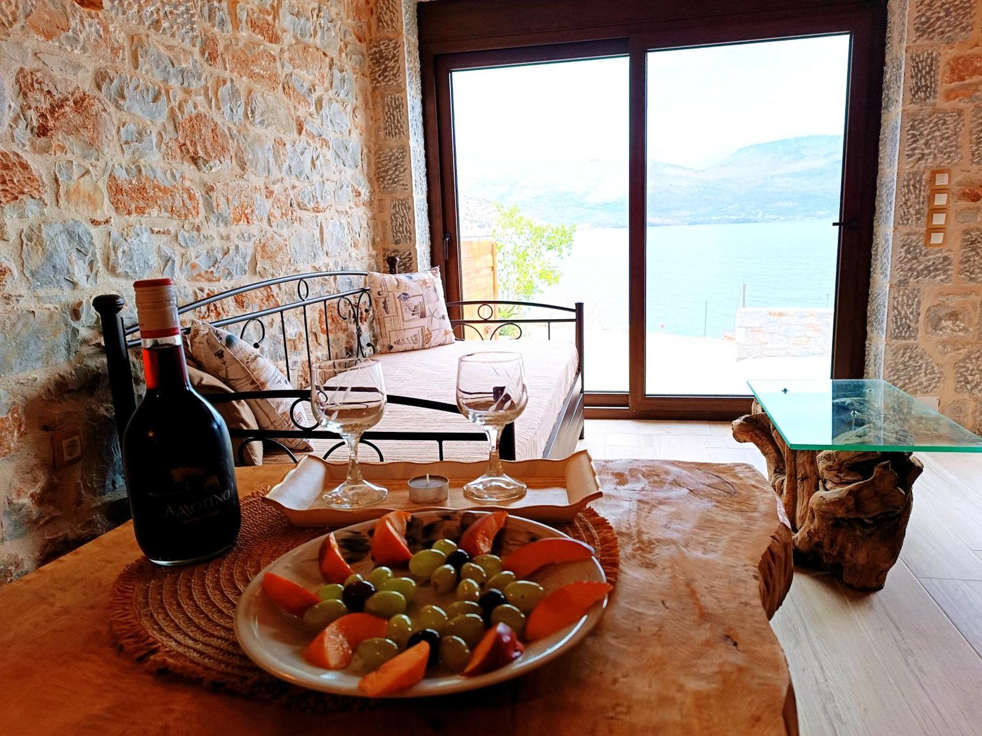 Of Lagkadaki Holiday home Argilia